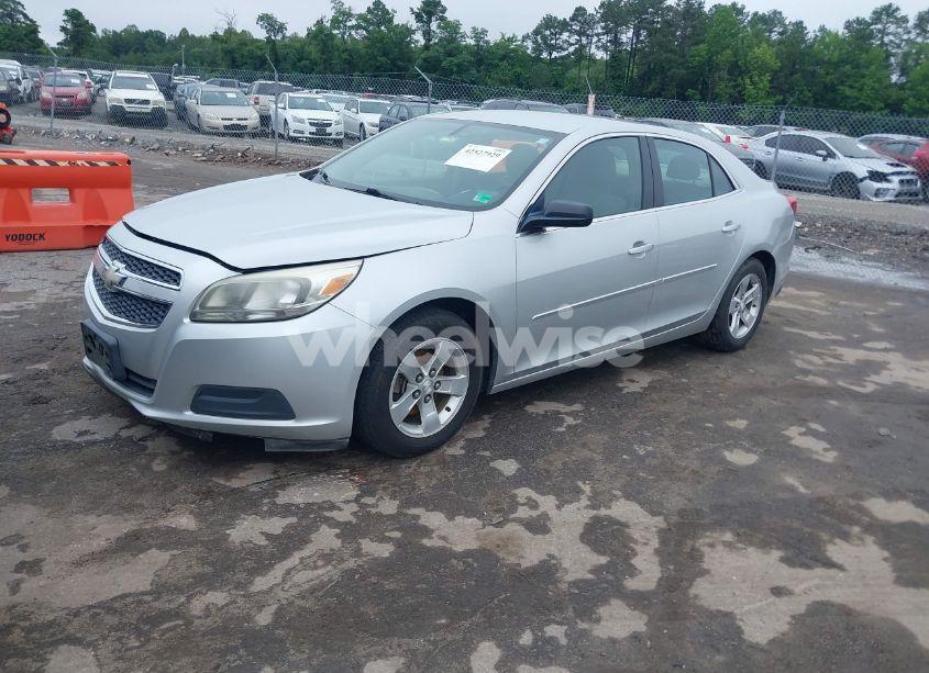 Photo 2 of 2013 Chevrolet Malibu 1LS (VIN 1G11B5SA1DF174494)