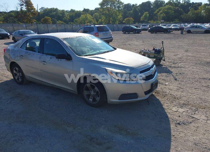 2013 Chevrolet Malibu 1LS (VIN 1G11B5SA1DF235424) main photo