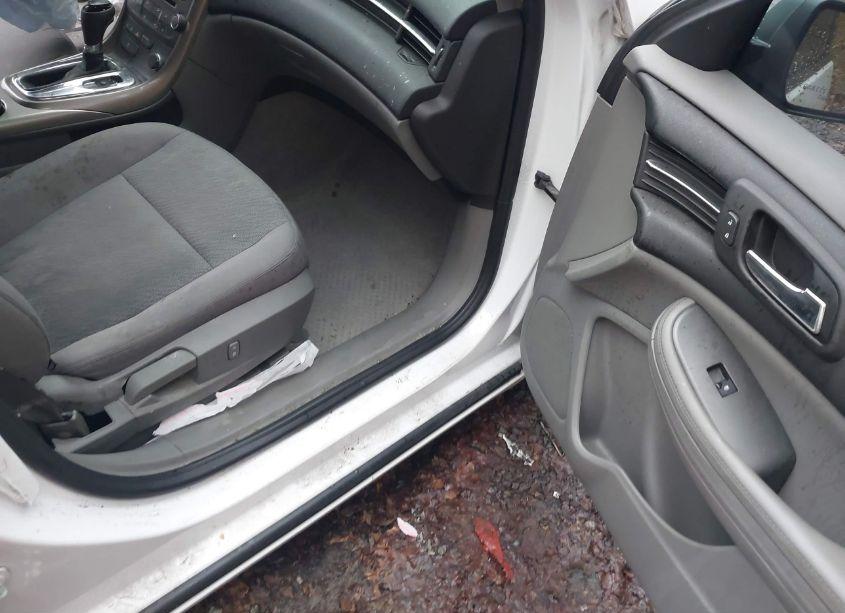 Photo 5 of 2013 Chevrolet Malibu 1LS (VIN 1G11B5SA1DF235584)