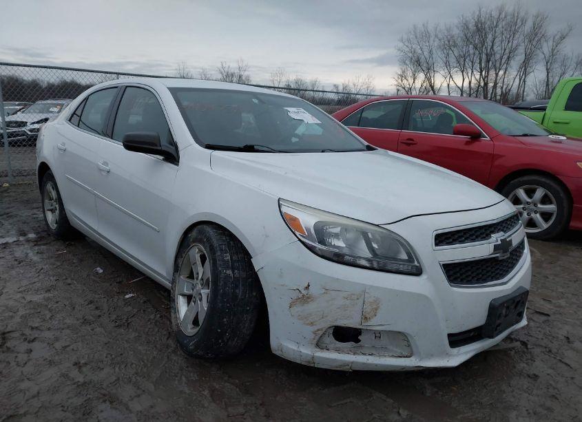 2013 Chevrolet Malibu 1LS (VIN 1G11B5SA2DF148633) main photo