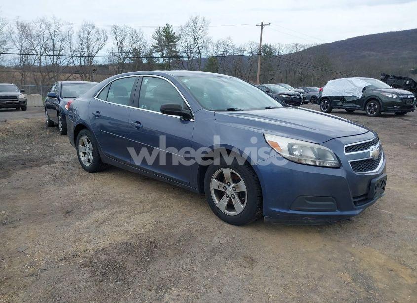 2013 Chevrolet Malibu 1LS (VIN 1G11B5SA2DF156330) main photo