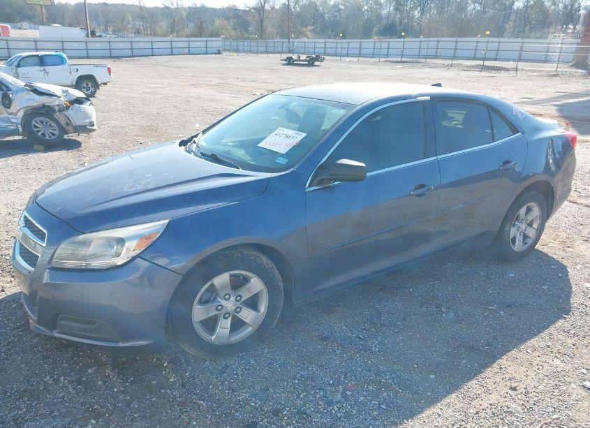 Photo 2 of 2013 Chevrolet Malibu 1LS (VIN 1G11B5SA2DF166050)