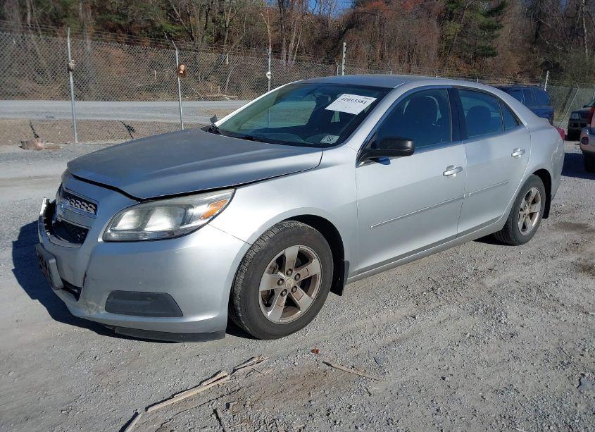 Photo 2 of 2013 Chevrolet Malibu 1LS (VIN 1G11B5SA2DF167344)