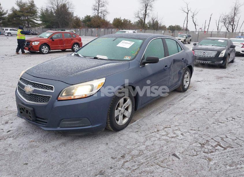Photo 2 of 2013 Chevrolet Malibu 1LS (VIN 1G11B5SA2DF178215)