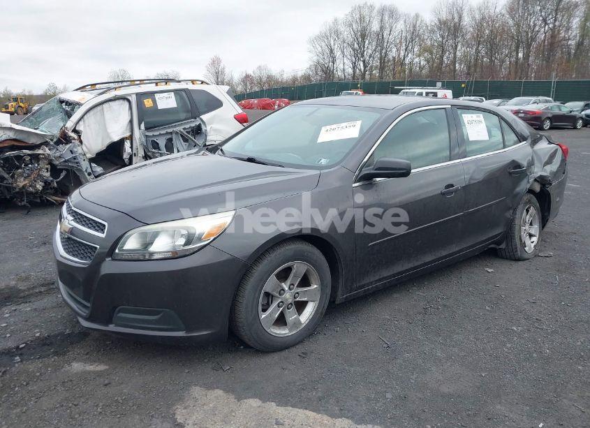 Photo 2 of 2013 Chevrolet Malibu 1LS (VIN 1G11B5SA2DF218180)