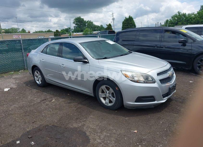 2013 Chevrolet Malibu 1LS (VIN 1G11B5SA4DF138878) main photo