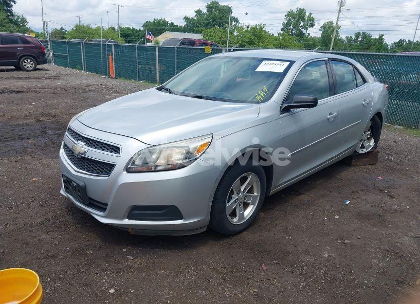 Photo 2 of 2013 Chevrolet Malibu 1LS (VIN 1G11B5SA4DF138878)