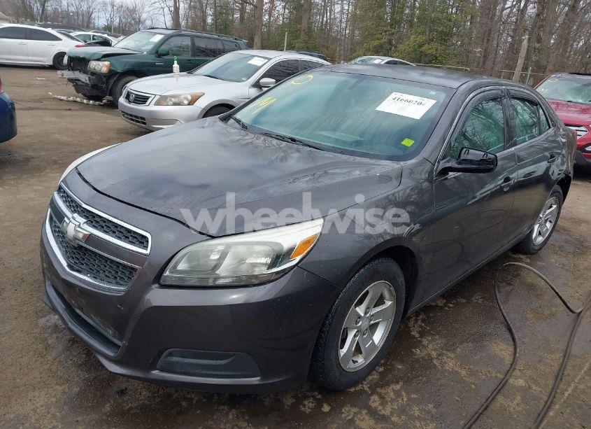 Photo 2 of 2013 Chevrolet Malibu 1LS (VIN 1G11B5SA4DF302064)