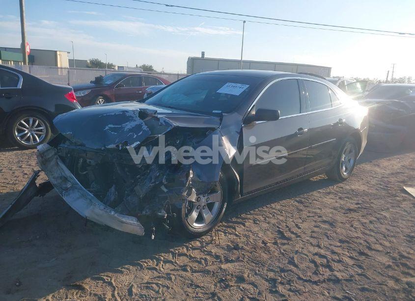 Photo 2 of 2013 Chevrolet Malibu 1LS (VIN 1G11B5SA5DF210851)