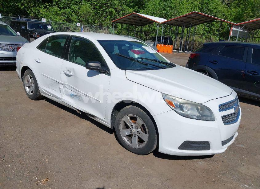 2013 Chevrolet Malibu 1LS (VIN 1G11B5SA5DF347434) main photo