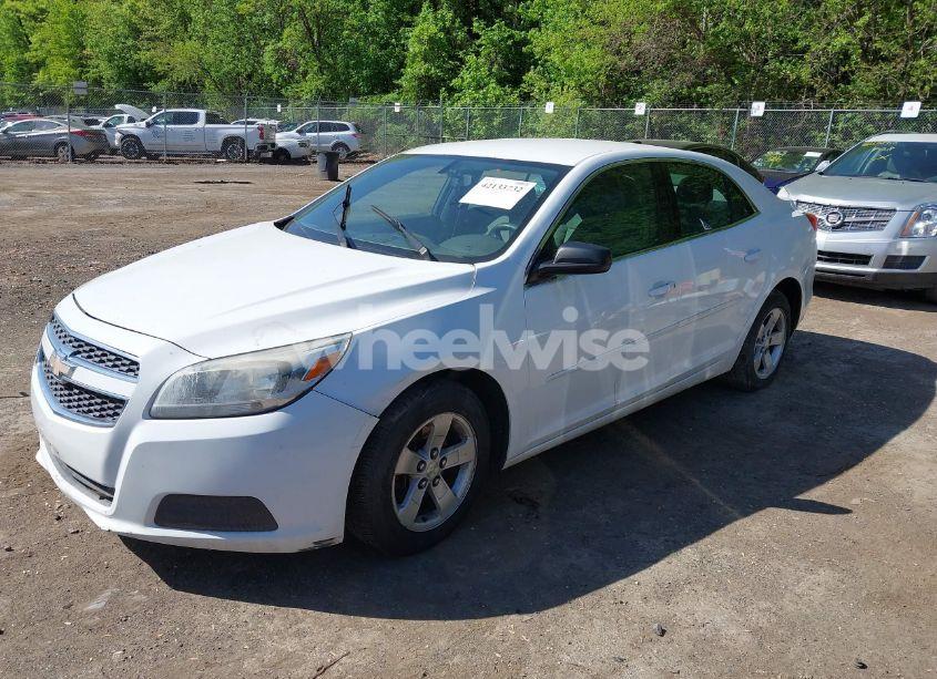 Photo 2 of 2013 Chevrolet Malibu 1LS (VIN 1G11B5SA5DF347434)