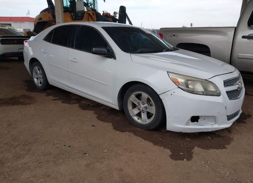 2013 Chevrolet Malibu 1LS (VIN 1G11B5SA6DF131057) main photo
