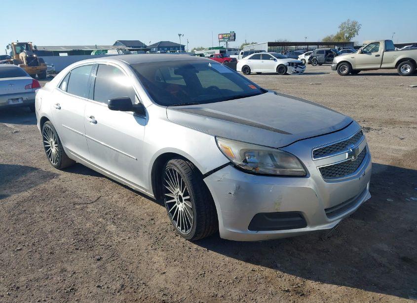 2013 Chevrolet Malibu 1LS (VIN 1G11B5SA6DF261808) main photo