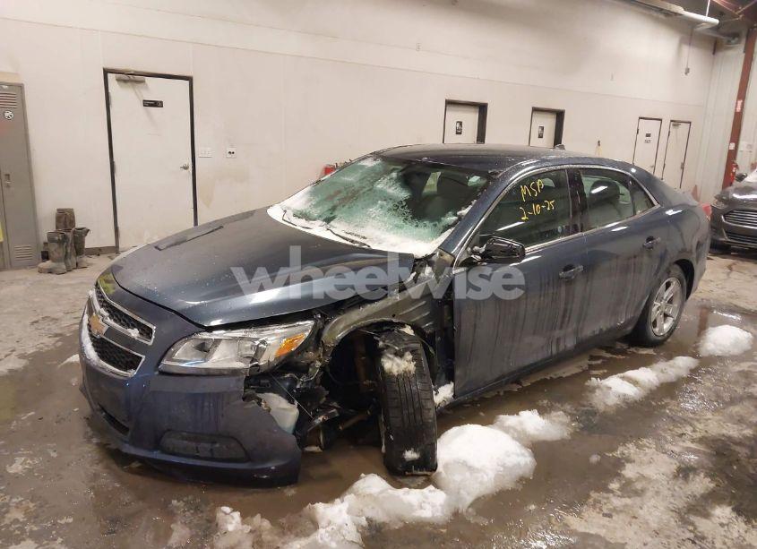 Photo 2 of 2013 Chevrolet Malibu LS (VIN 1G11B5SA6DF282948)