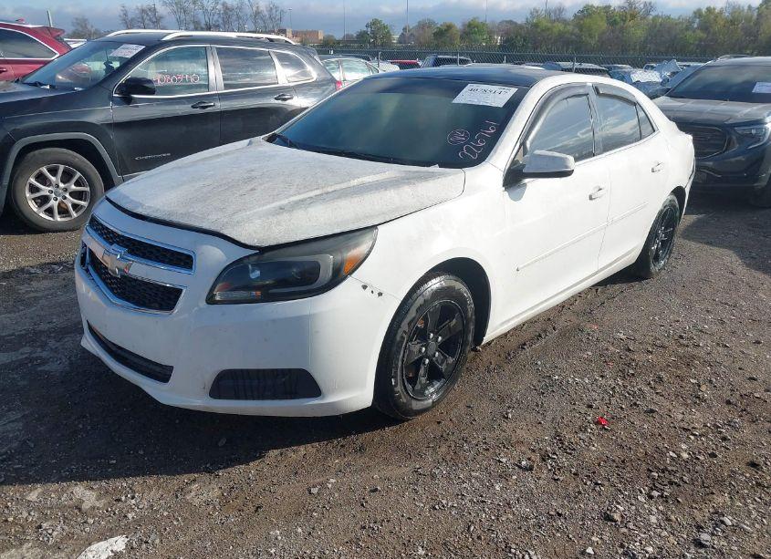 Photo 2 of 2013 Chevrolet Malibu 1LS (VIN 1G11B5SA7DF226761)