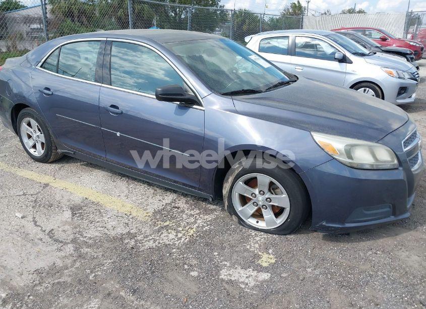 2013 Chevrolet Malibu 1LS (VIN 1G11B5SA8DF143551) main photo