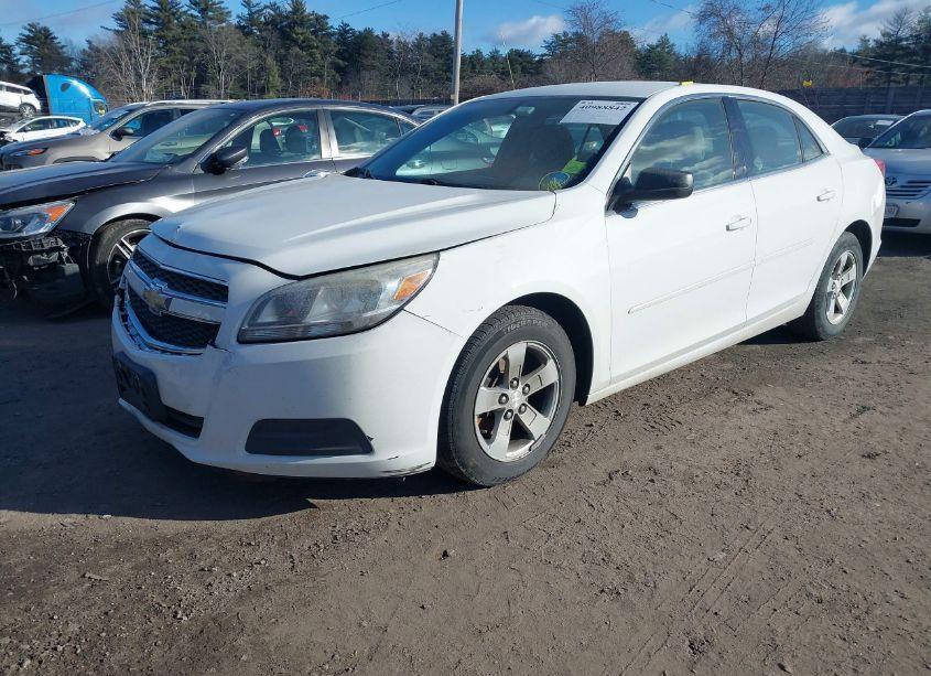 Photo 2 of 2013 Chevrolet Malibu 1LS (VIN 1G11B5SA8DF190899)