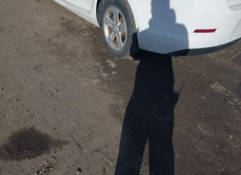 Photo 3 of 2013 Chevrolet Malibu 1LS (VIN 1G11B5SA8DF190899)