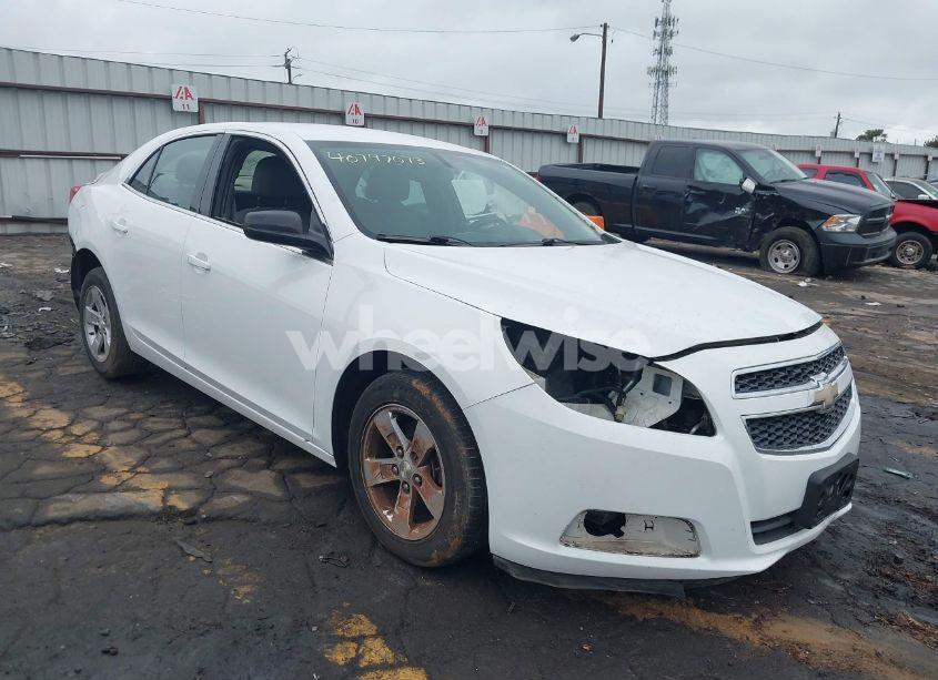 2013 Chevrolet Malibu 1LS (VIN 1G11B5SA8DF236019) main photo