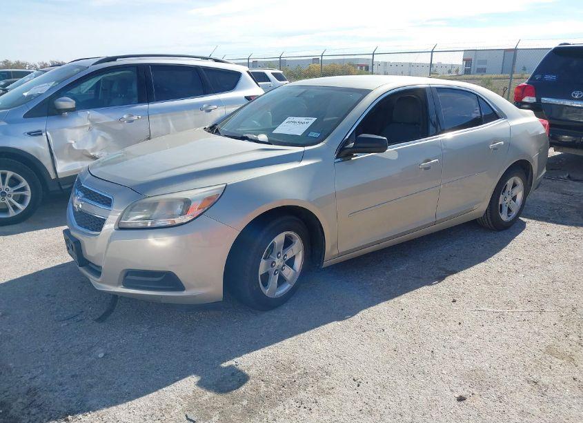 Photo 2 of 2013 Chevrolet Malibu 1LS (VIN 1G11B5SA8DF256321)