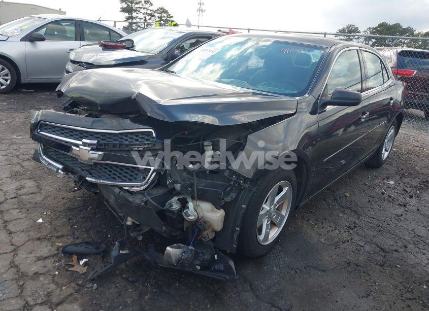 Photo 2 of 2013 Chevrolet Malibu 1LS (VIN 1G11B5SA8DF303881)