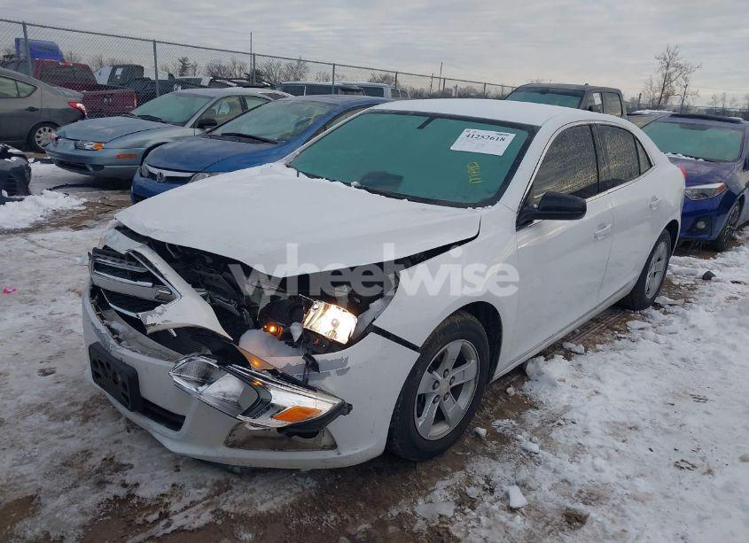 Photo 2 of 2013 Chevrolet Malibu 1LS (VIN 1G11B5SA8DF331017)