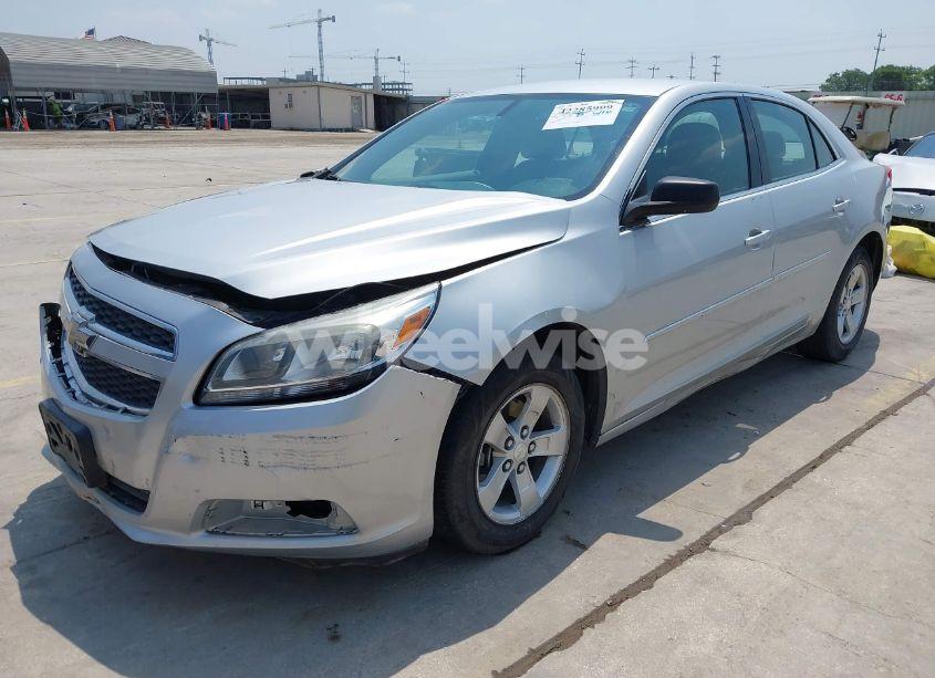 Photo 2 of 2013 Chevrolet Malibu 1LS (VIN 1G11B5SA8DF335780)
