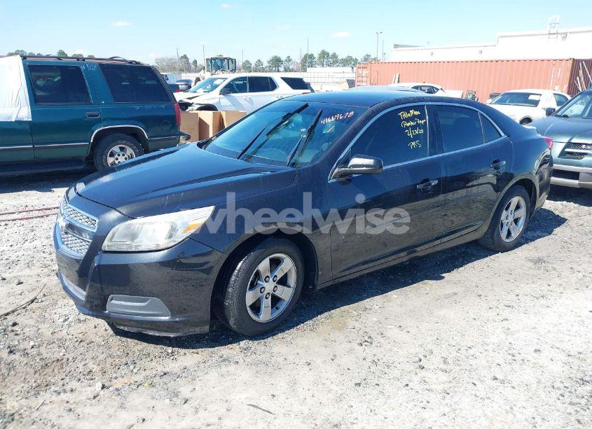 Photo 2 of 2013 Chevrolet Malibu 1LS (VIN 1G11B5SA9DF169513)