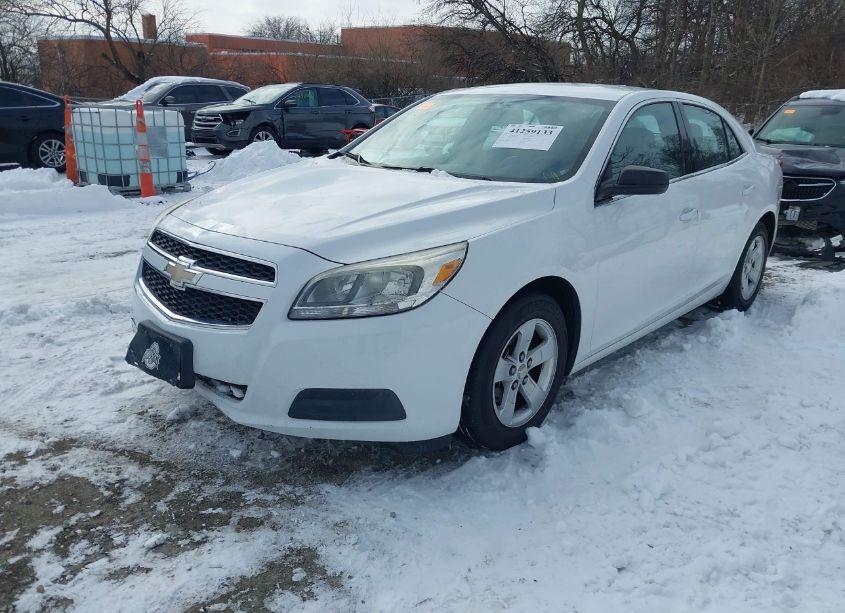Photo 2 of 2013 Chevrolet Malibu 1LS (VIN 1G11B5SA9DF212814)