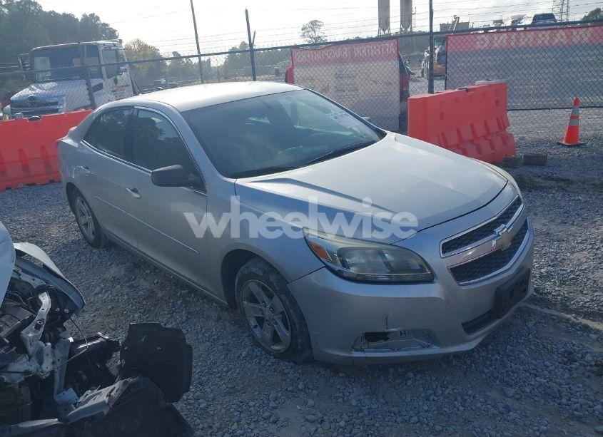2013 Chevrolet Malibu 1LS (VIN 1G11B5SA9DF245571) main photo