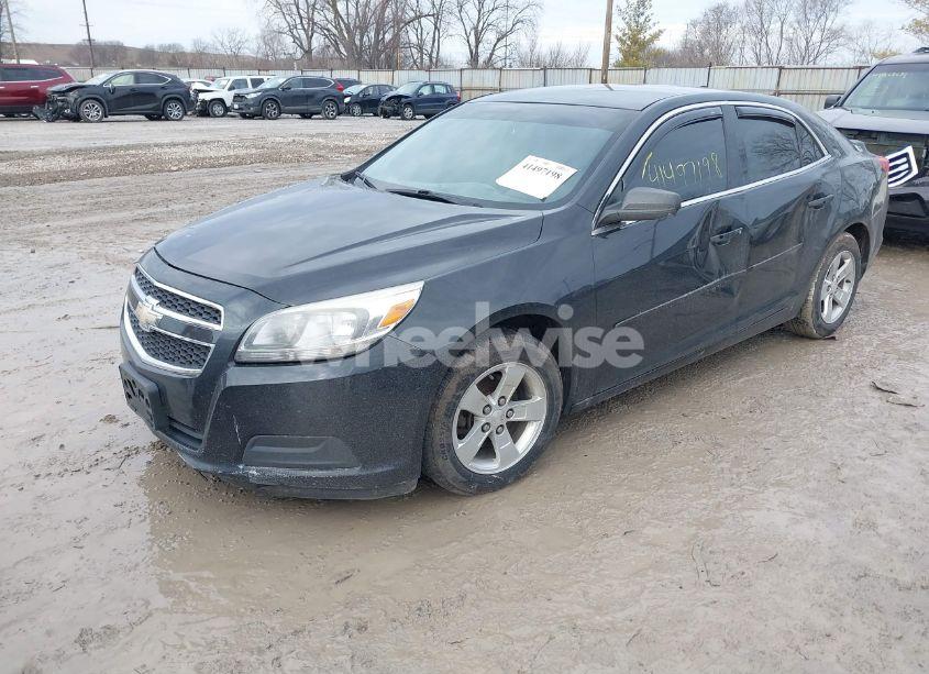 Photo 2 of 2013 Chevrolet Malibu 1LS (VIN 1G11B5SA9DF331155)