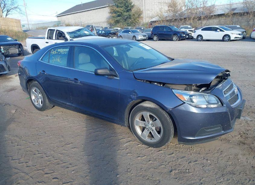 2013 Chevrolet Malibu 1LS (VIN 1G11B5SA9DF338834) main photo