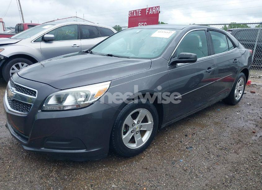 Photo 2 of 2013 Chevrolet Malibu 1LS (VIN 1G11B5SA9DF353754)