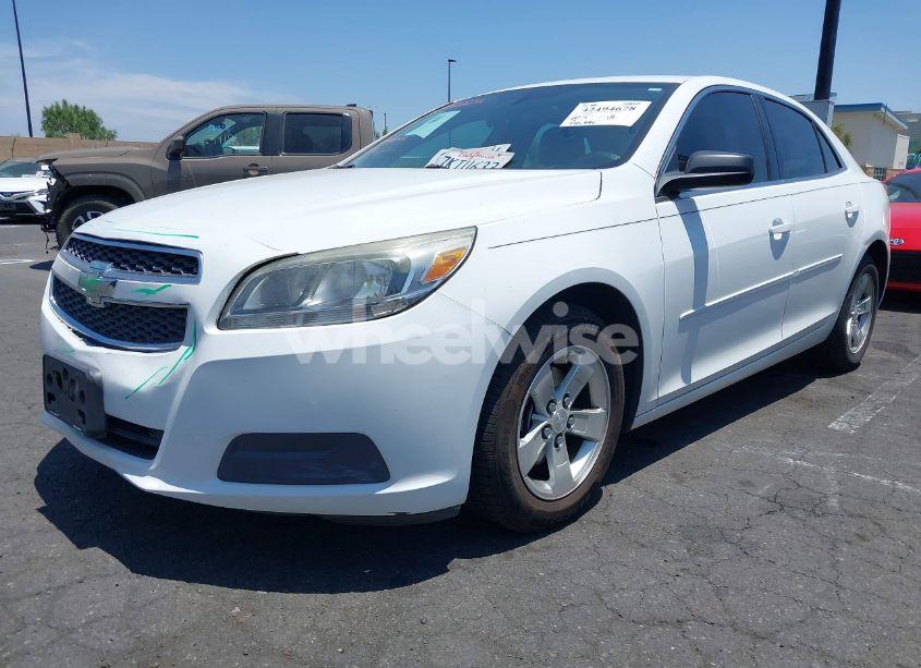 Photo 2 of 2013 Chevrolet Malibu 1LS (VIN 1G11B5SA9DU108500)