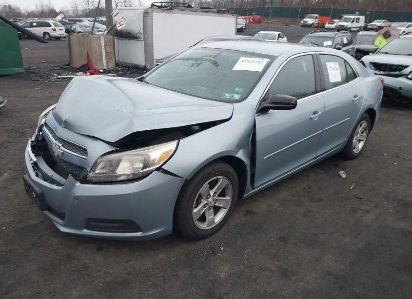 Photo 2 of 2013 Chevrolet Malibu 1LS (VIN 1G11B5SAXDU140792)