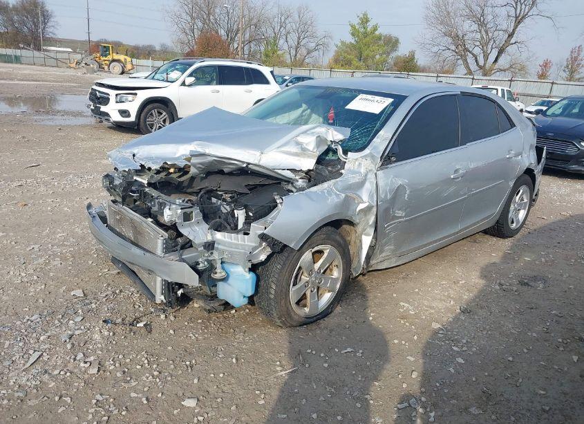 Photo 2 of 2014 Chevrolet Malibu 1LS (VIN 1G11B5SL0EF270703)