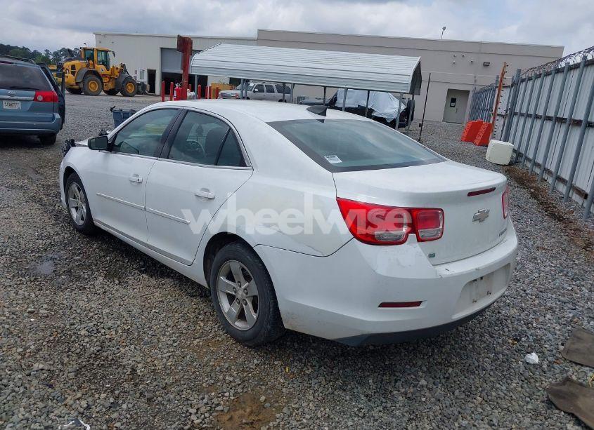Photo 3 of 2015 Chevrolet Malibu LS (VIN 1G11B5SL0FF155844)