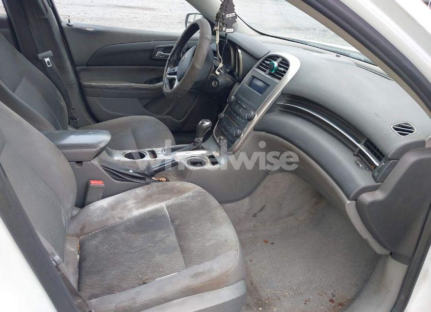 Photo 5 of 2015 Chevrolet Malibu LS (VIN 1G11B5SL0FF155844)