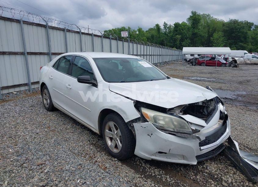 Photo 6 of 2015 Chevrolet Malibu LS (VIN 1G11B5SL0FF155844)