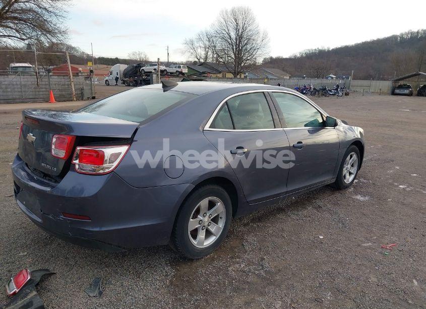 Photo 4 of 2015 Chevrolet Malibu LS (VIN 1G11B5SL0FF166021)