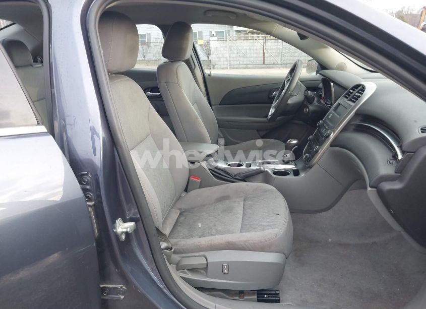 Photo 5 of 2015 Chevrolet Malibu LS (VIN 1G11B5SL0FF166021)