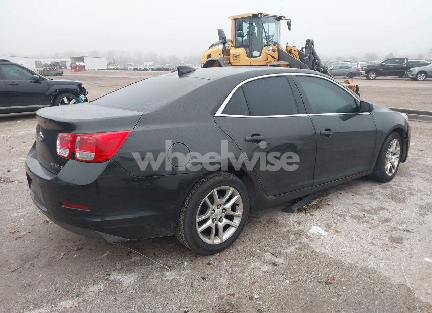 Photo 4 of 2015 Chevrolet Malibu LS (VIN 1G11B5SL0FF190576)