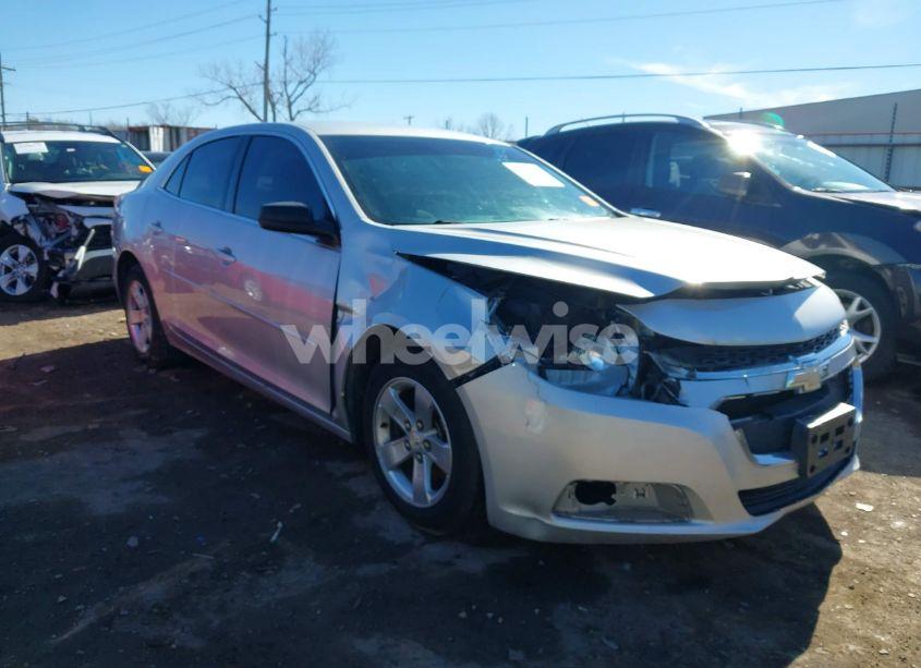 2015 Chevrolet Malibu LS (VIN 1G11B5SL0FF352786) main photo