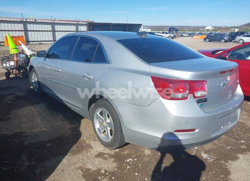 Photo 3 of 2015 Chevrolet Malibu LS (VIN 1G11B5SL0FF352786)