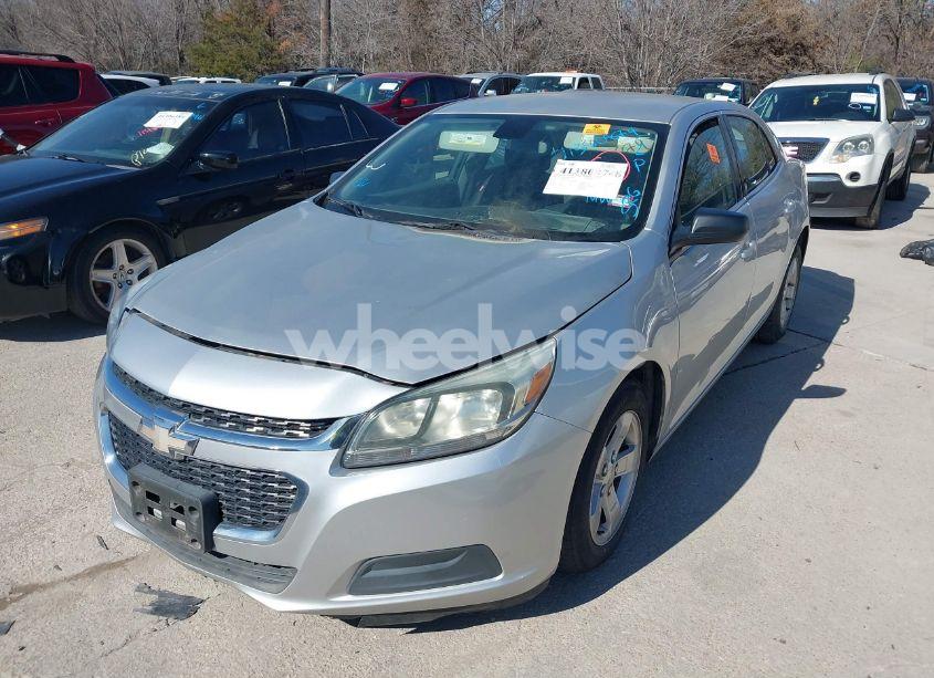 Photo 2 of 2015 Chevrolet Malibu LS (VIN 1G11B5SL1FF101422)