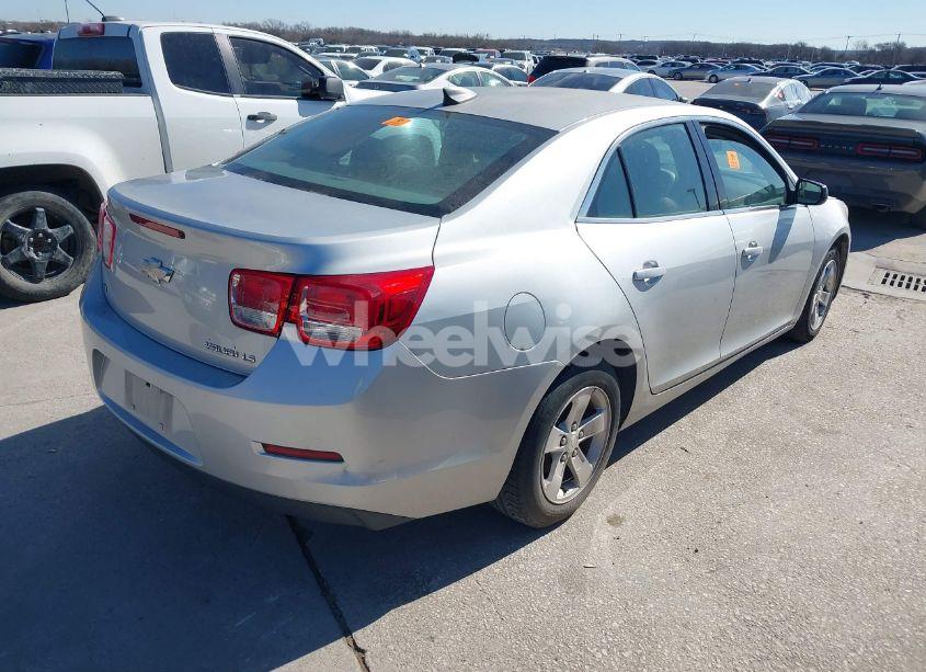 Photo 4 of 2015 Chevrolet Malibu LS (VIN 1G11B5SL1FF101422)
