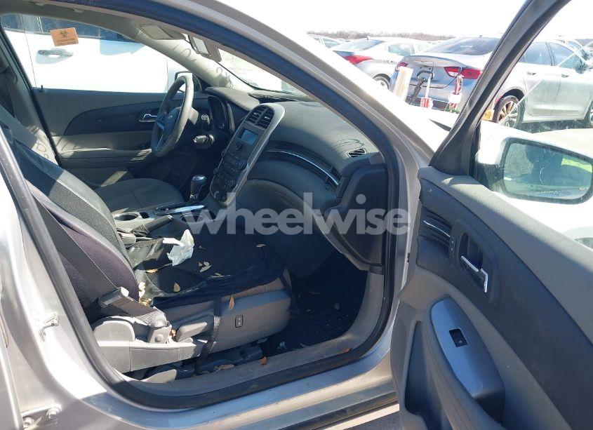 Photo 5 of 2015 Chevrolet Malibu LS (VIN 1G11B5SL1FF101422)