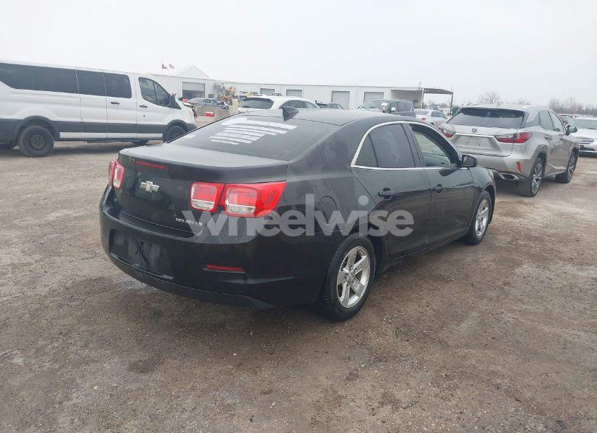 Photo 4 of 2015 Chevrolet Malibu LS (VIN 1G11B5SL1FF101467)