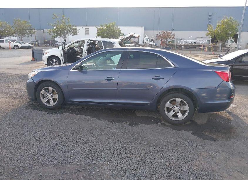 Photo 14 of 2015 Chevrolet Malibu LS (VIN 1G11B5SL1FF148952)