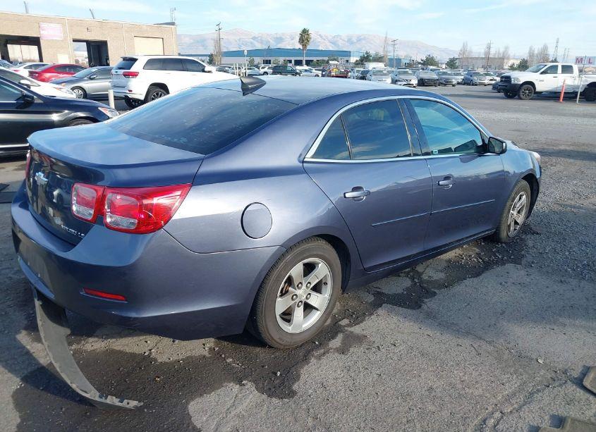 Photo 4 of 2015 Chevrolet Malibu LS (VIN 1G11B5SL1FF148952)
